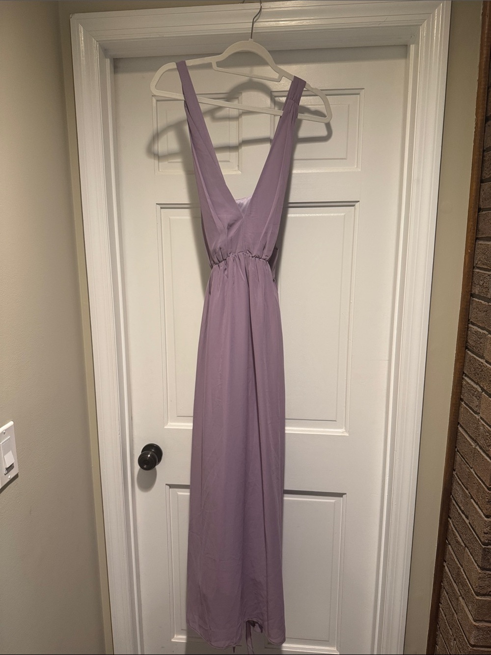 Lavender V-Neck Maxi Dress - Sleeveless Elegant Evening Gown